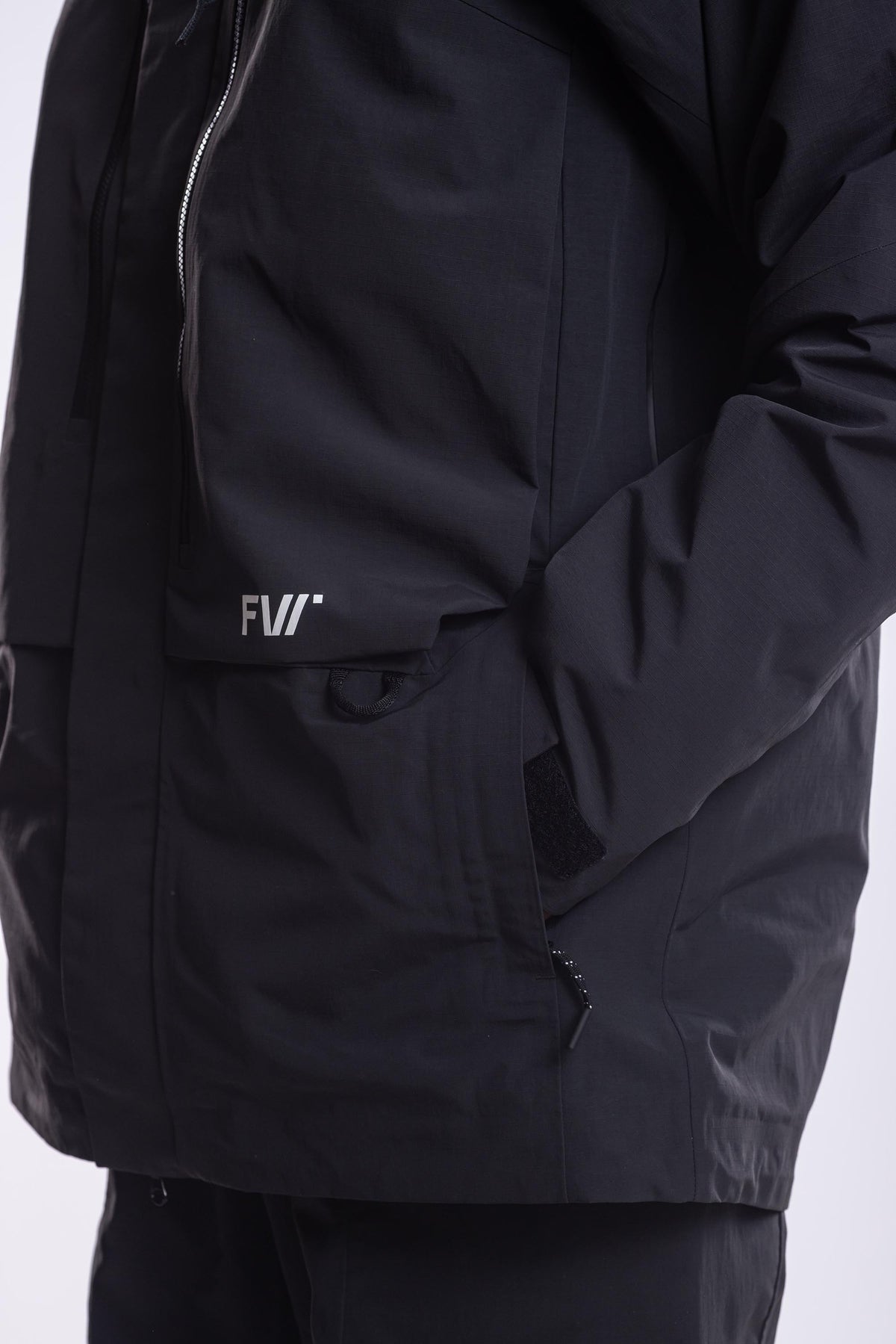 FW005-MAJM-W26-BLK_0238