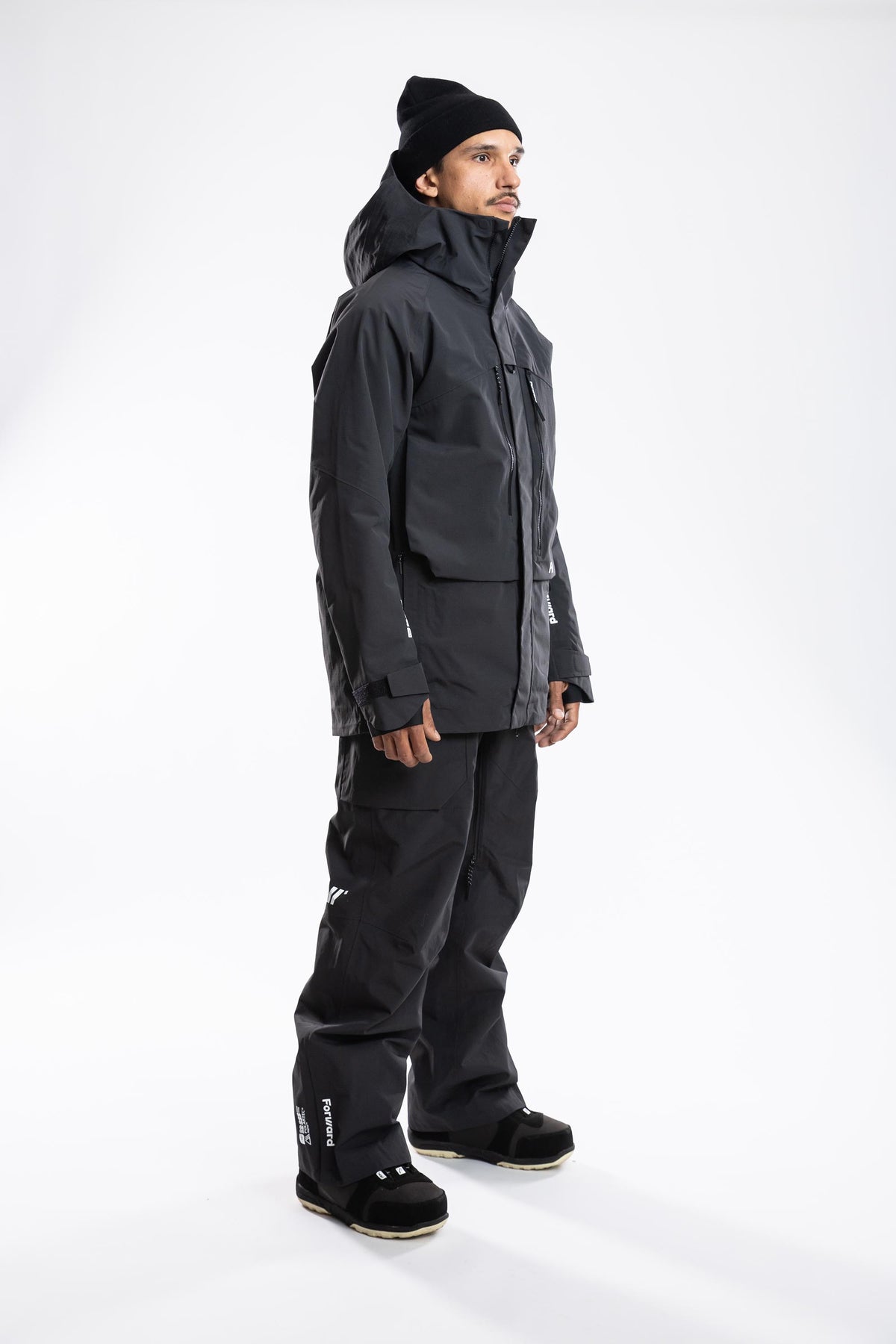 FW005-MAJM-W26-BLK_7552 side