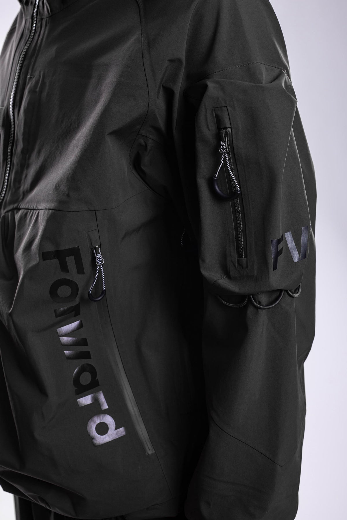 FW008-CSJM-W26-BLK_1067