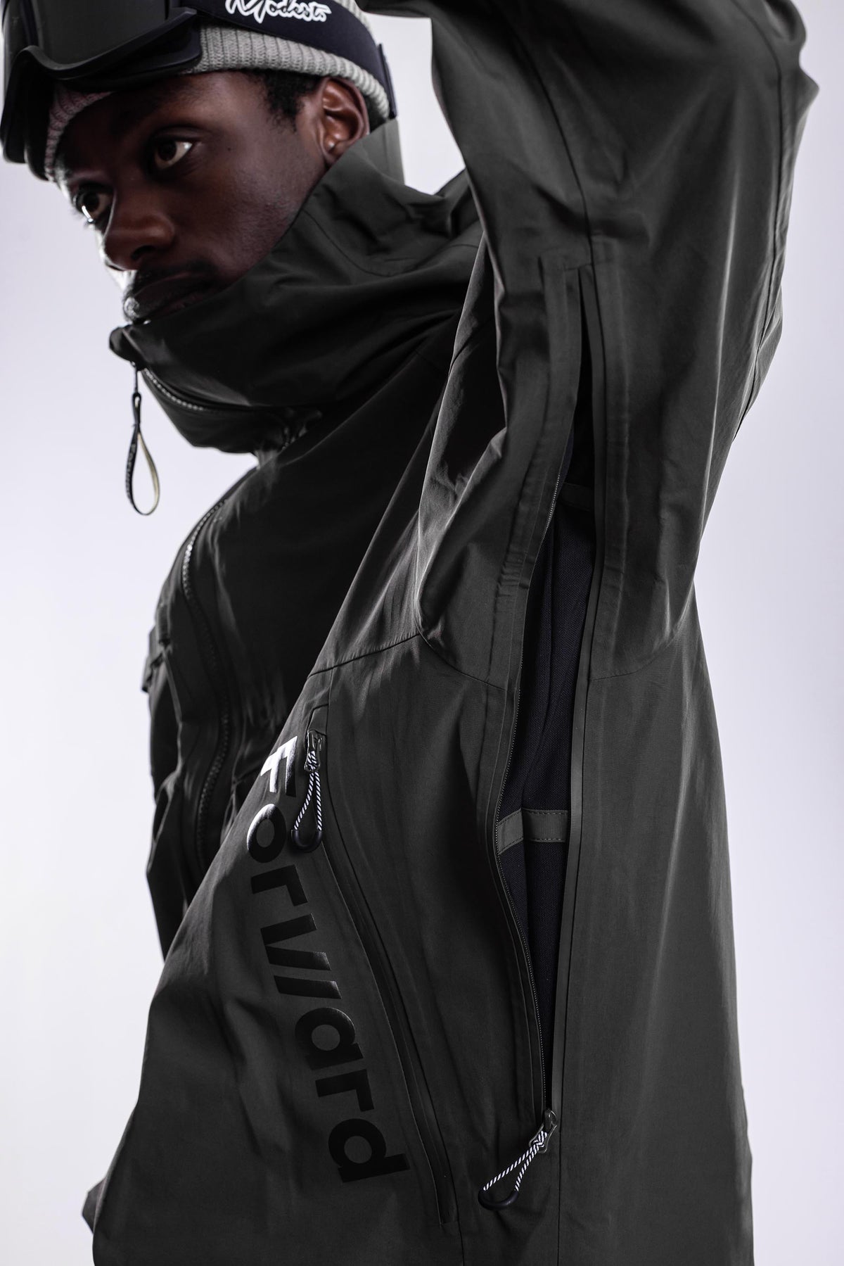 FW008-CSJM-W26-BLK_1074