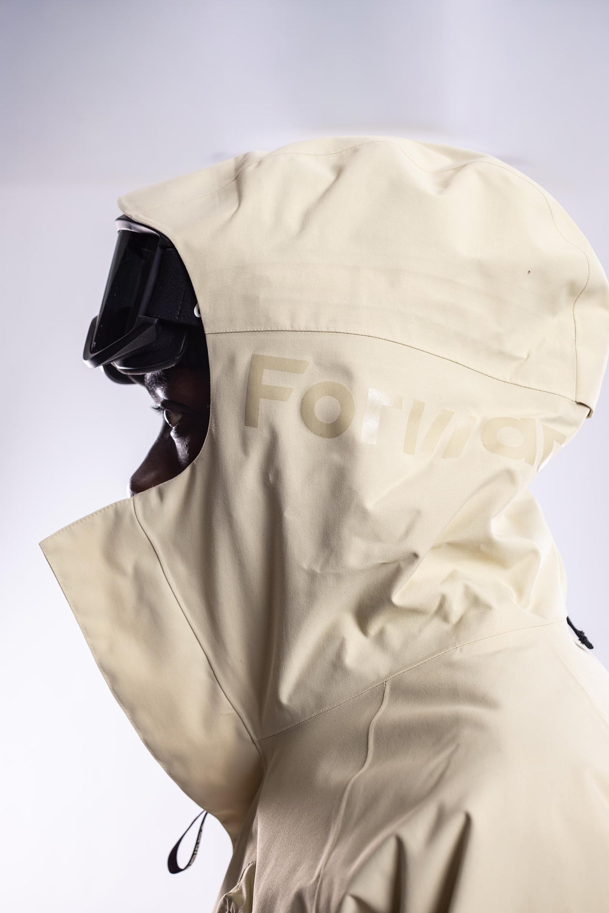 FW010-CCJU-W26-GLD_0753
