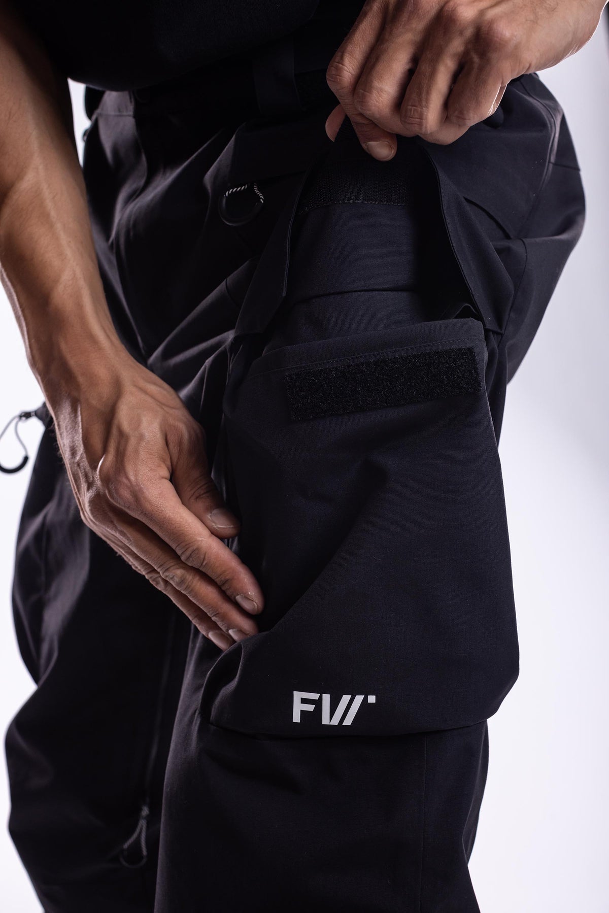 FW011-CCPU-W26-BLK_0911