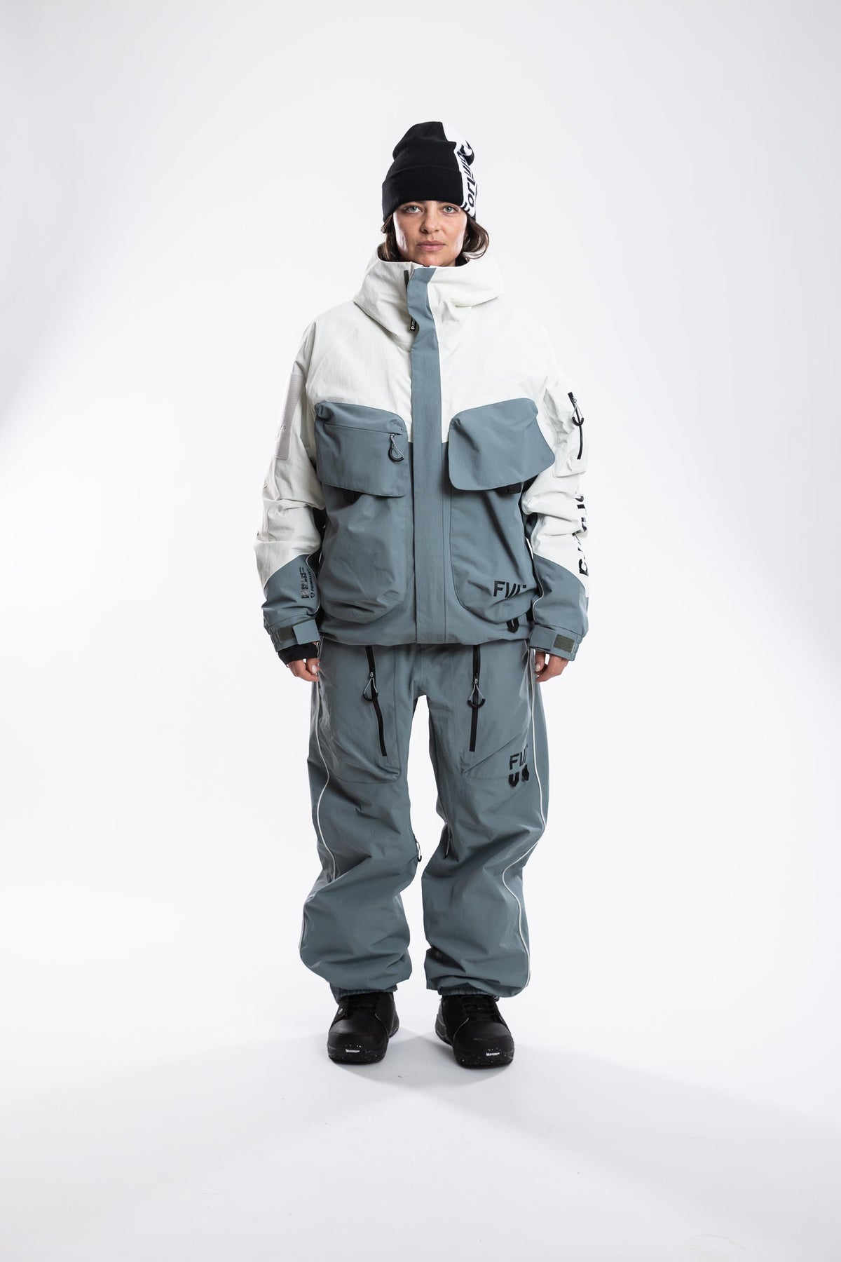 FW012-CJJU-W26-ALP_8052 front