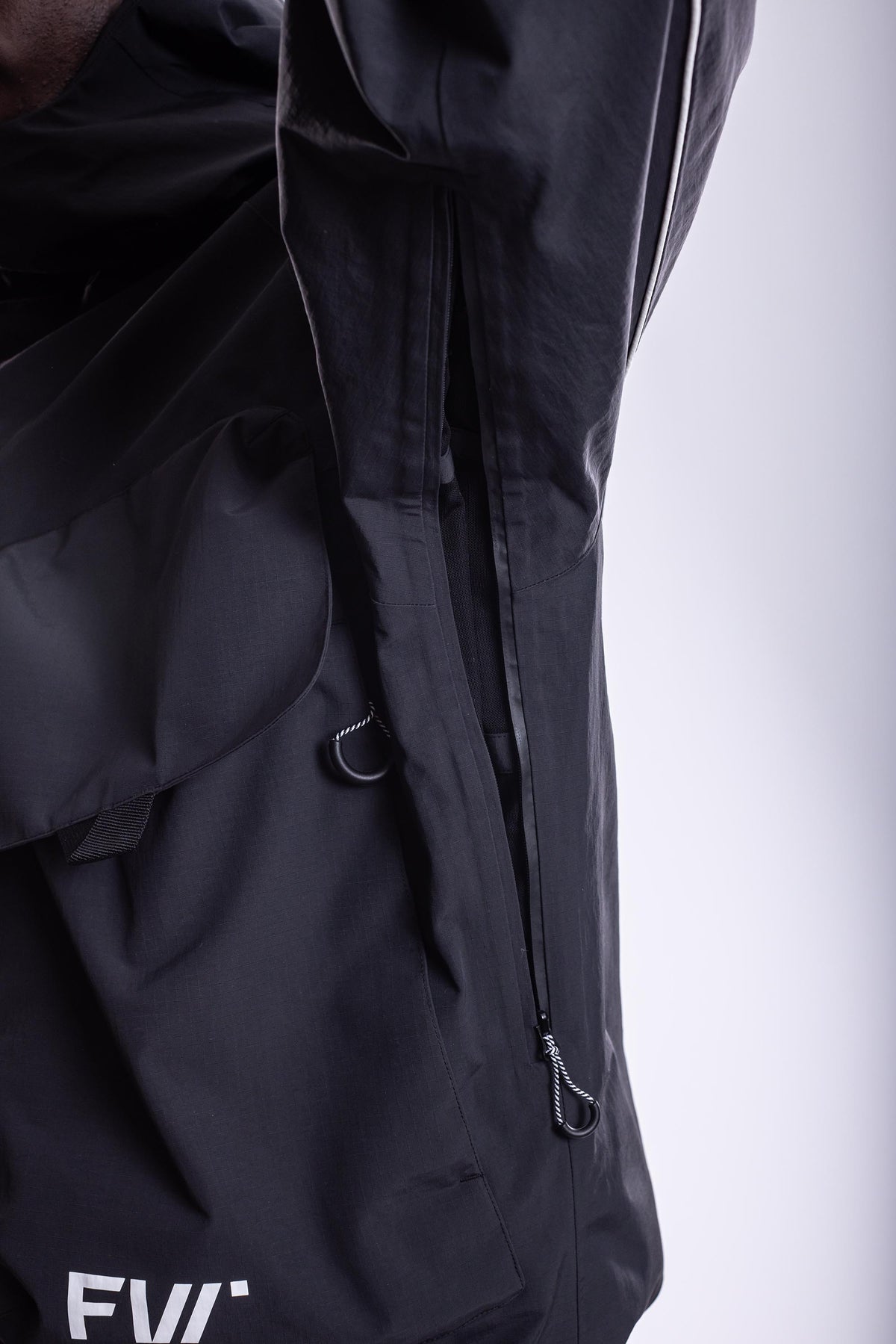 FW012-CJJU-W26-BLK_1198