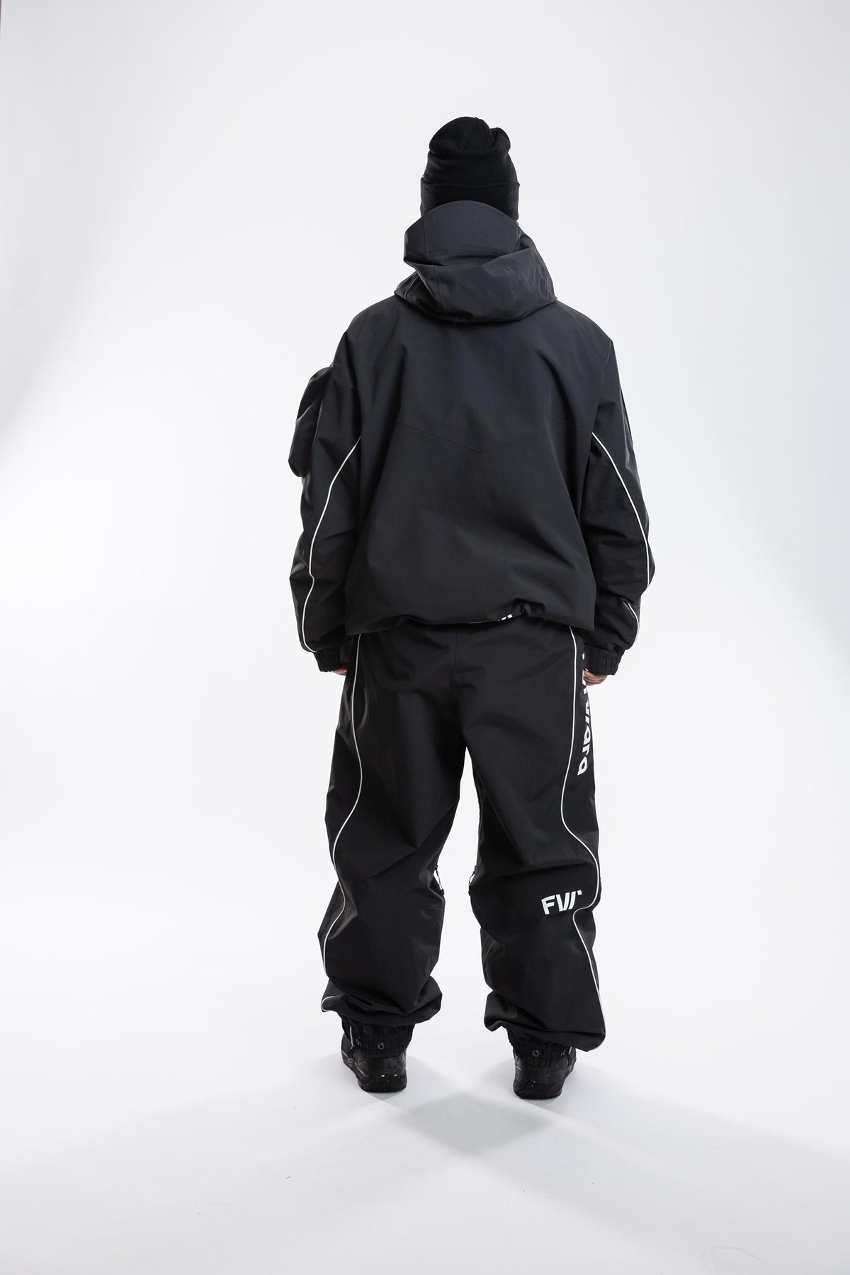 FW012-CJJU-W26-BLK_8028 back