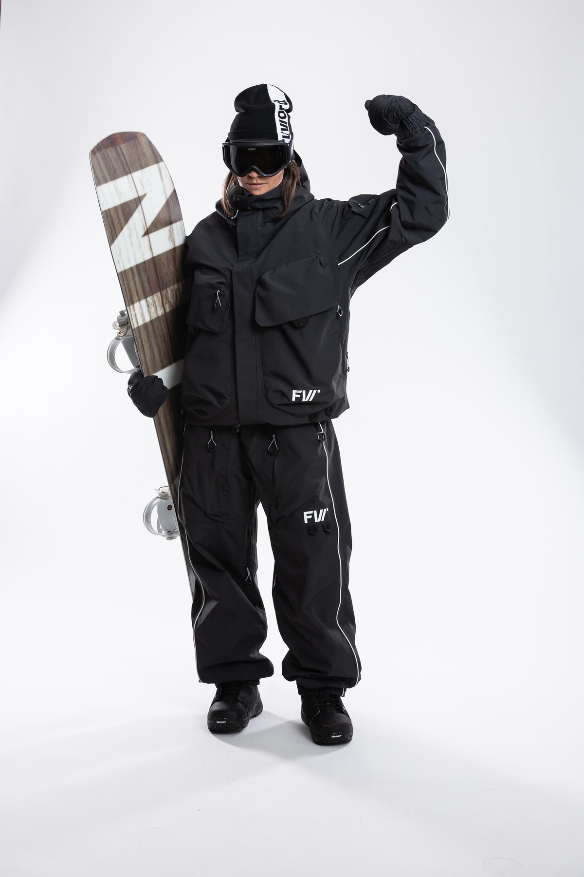 FW012-CJJU-W26-BLK_8032 eqpt2