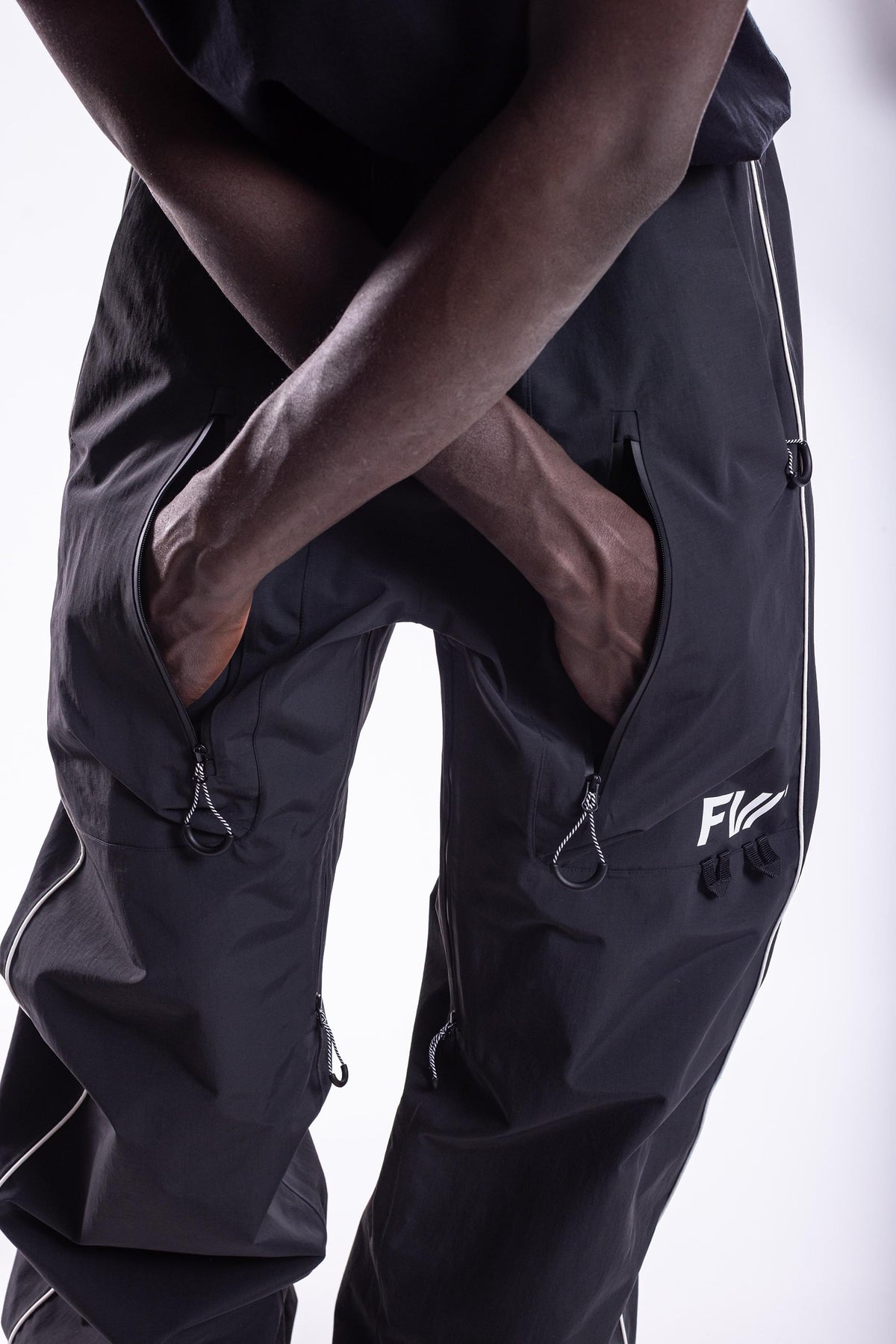 FW013-CJPU-W26-BLK_1213