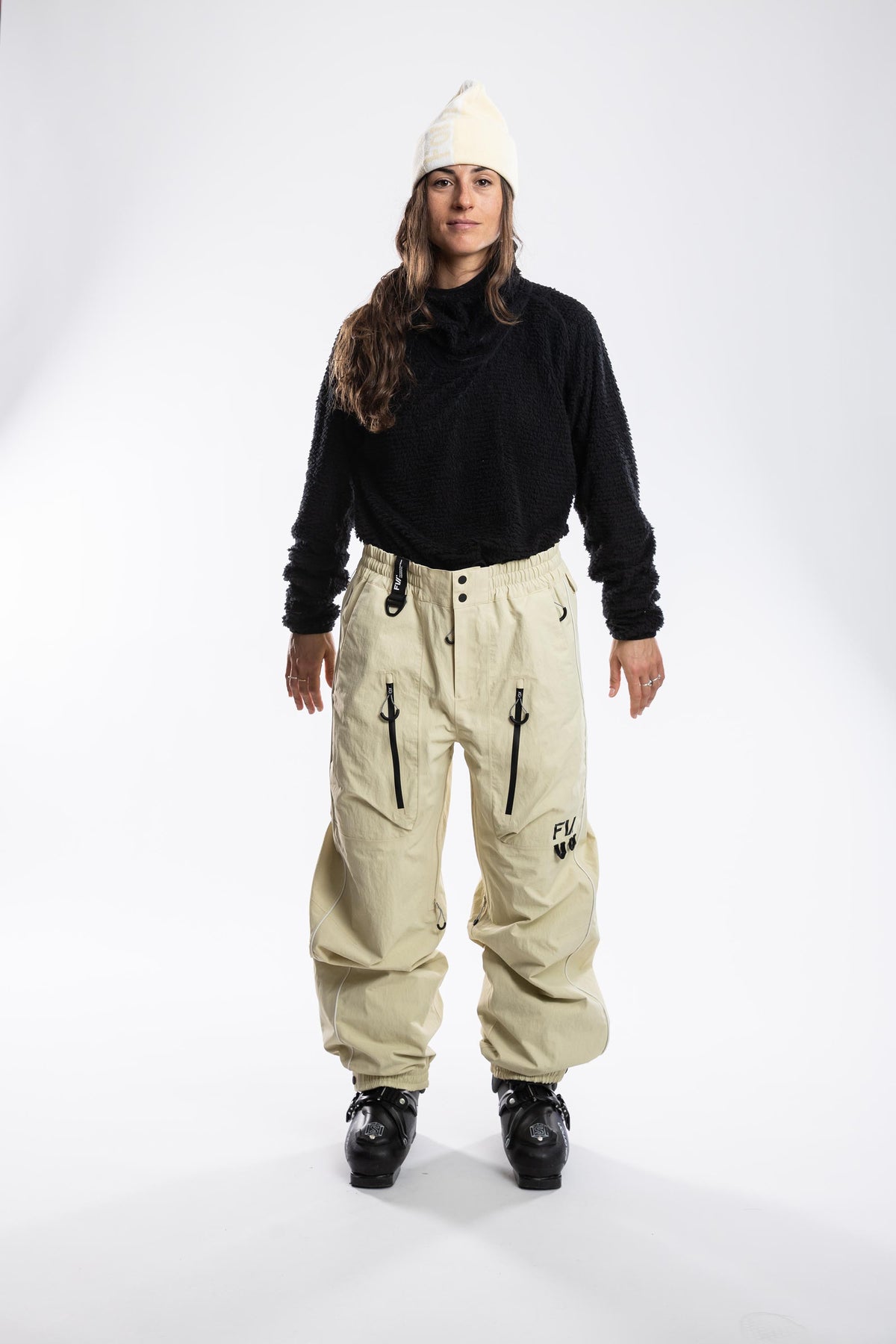 FW013-CJPU-W26-GLD_8022 front
