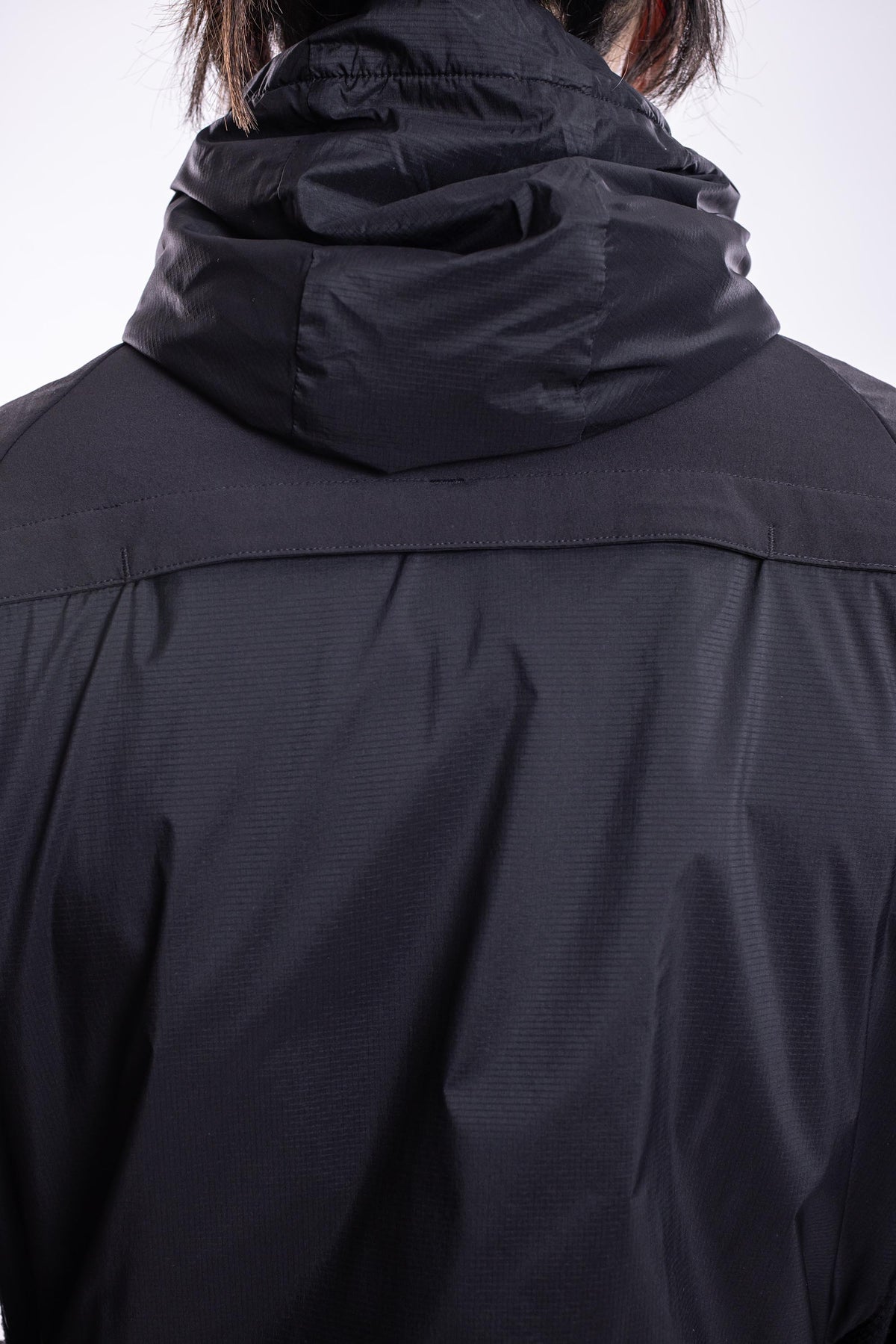 FW014-MHHU-W26-BLK_0557