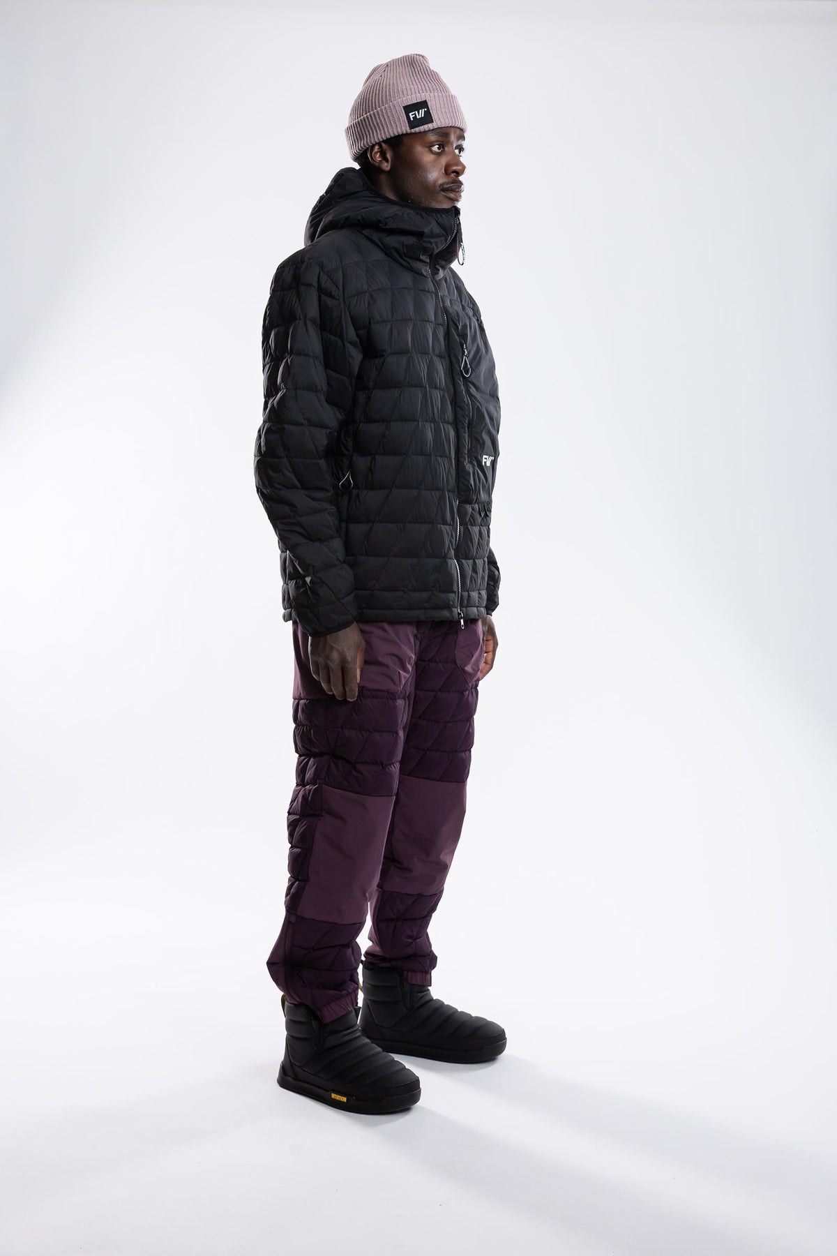 FW016-CPHU-W26-BLK_7783 side