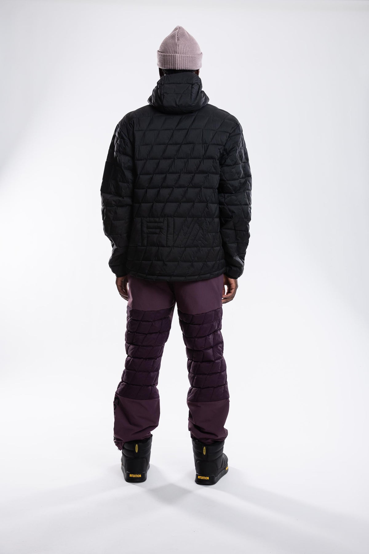 FW016-CPHU-W26-BLK_7784 back