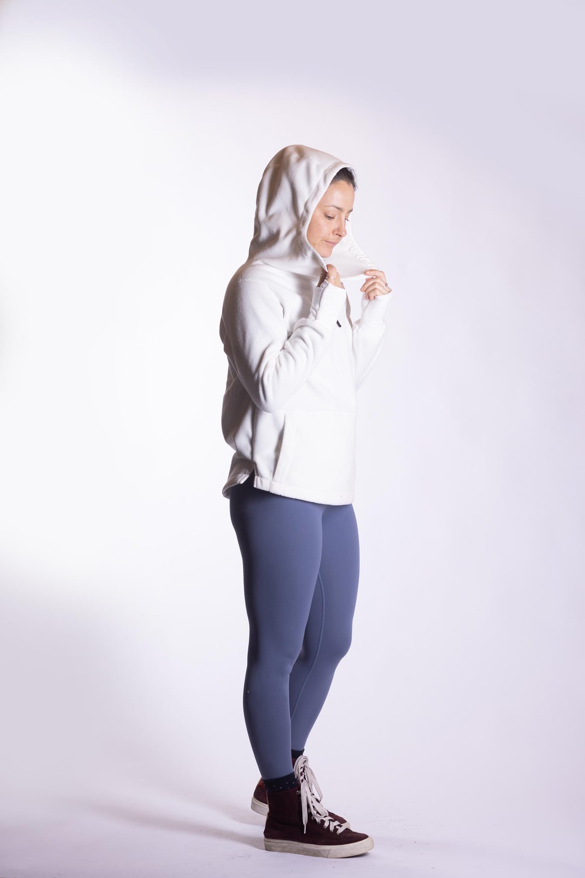 FW069-CFHW-W26-WHT_5536 side