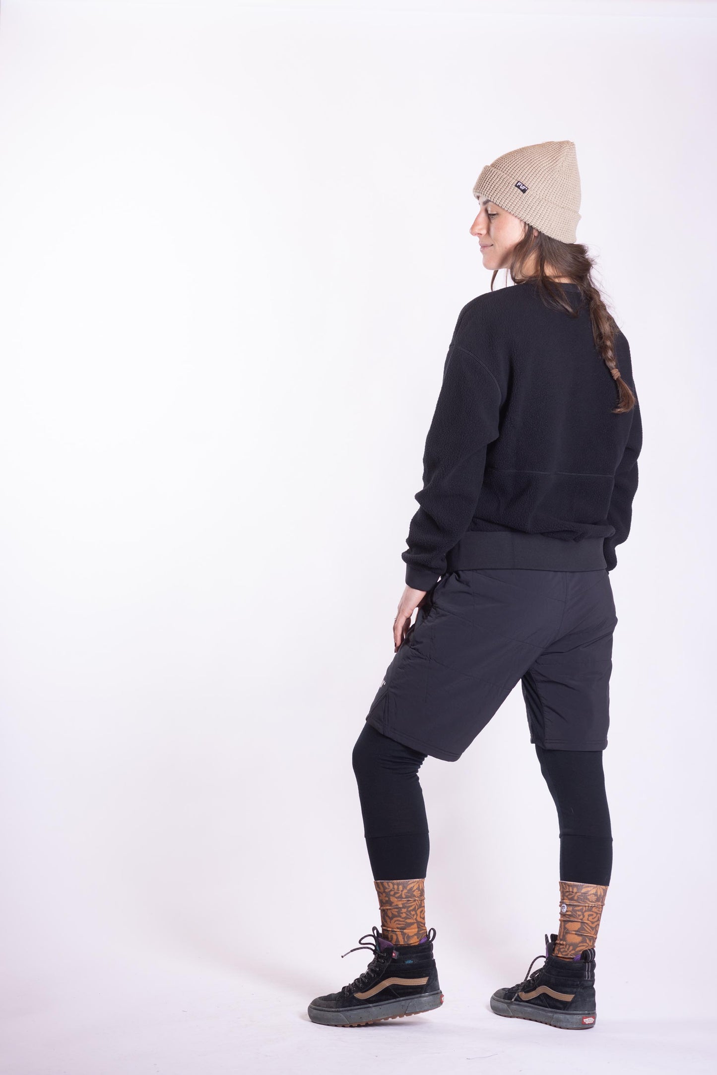 Women's Root Sherpa Crew - Slate Black